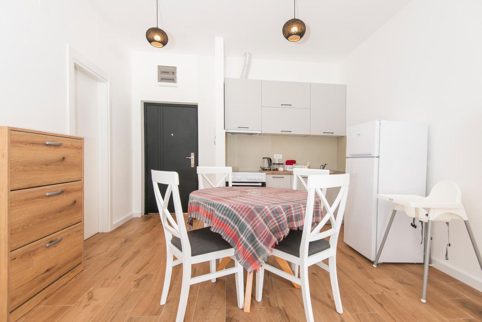 Al Mare Apartments โกตอร์ ภายนอก รูปภาพ