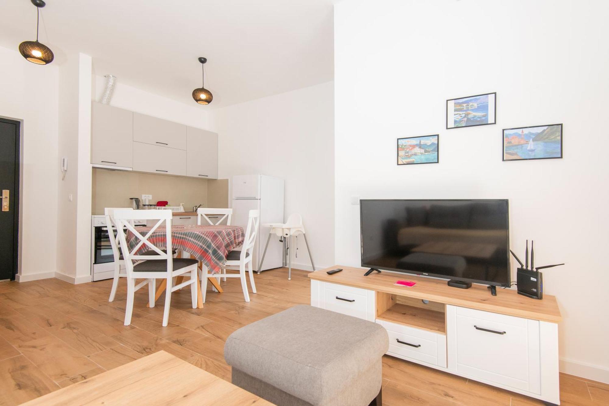 Al Mare Apartments โกตอร์ ภายนอก รูปภาพ