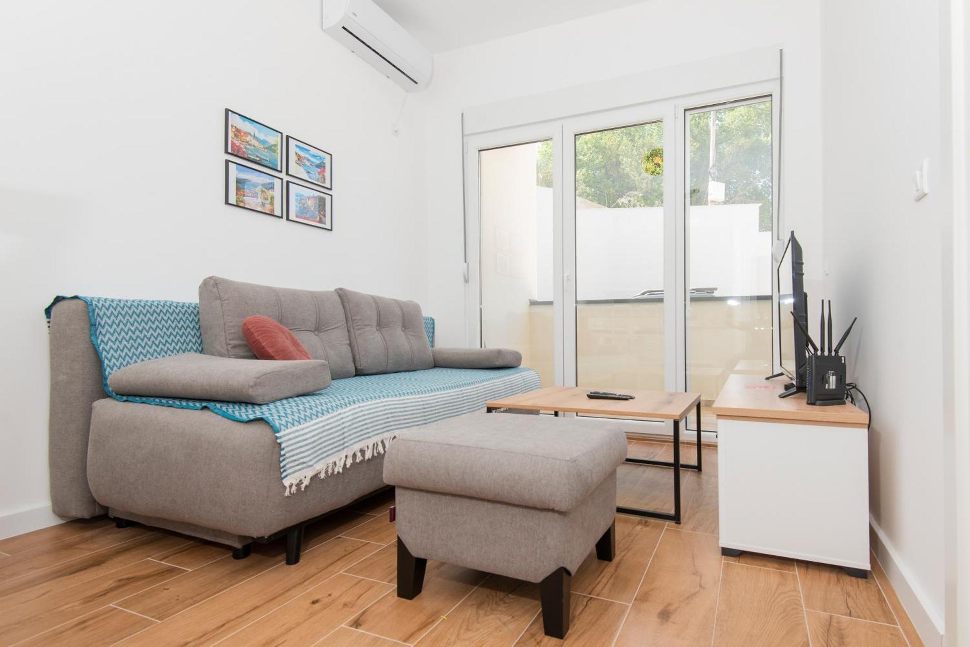Al Mare Apartments โกตอร์ ภายนอก รูปภาพ